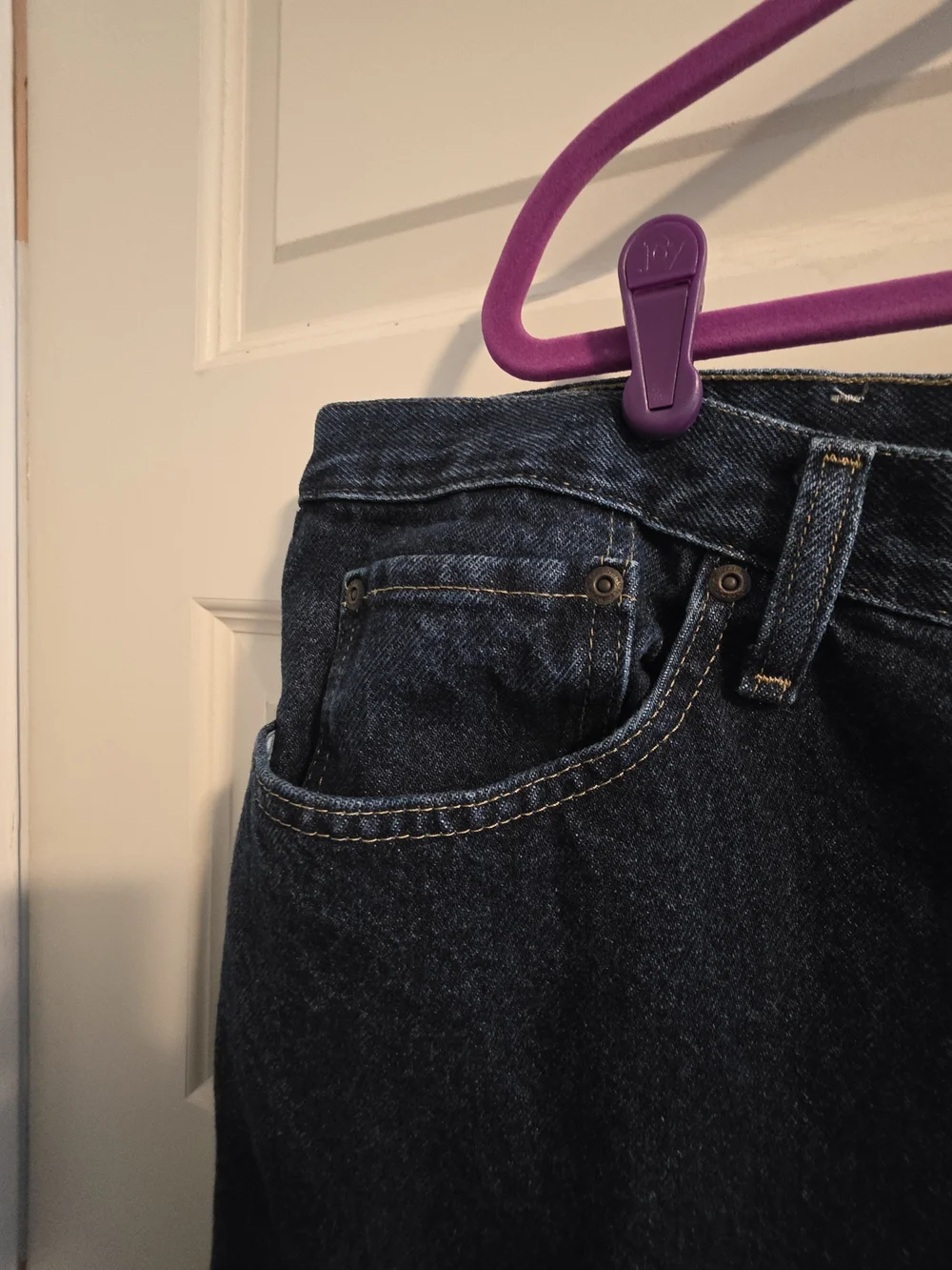 Wrangler Relaxed Fit Men’s Jeans in Dark Blue